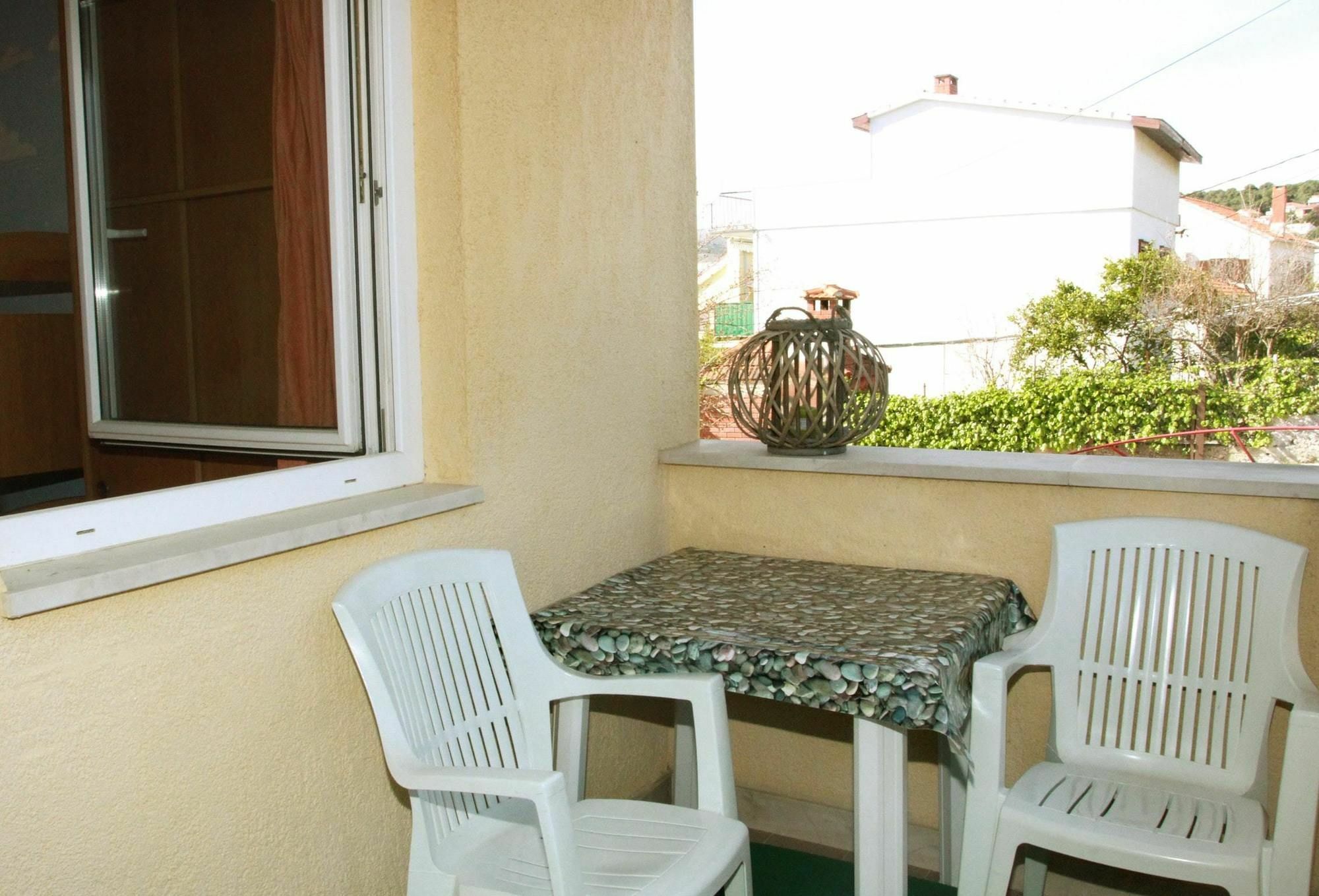 Apartment With 2 Bedrooms In Okrug Gornji, With Enclosed Garden And Wi Екстериор снимка